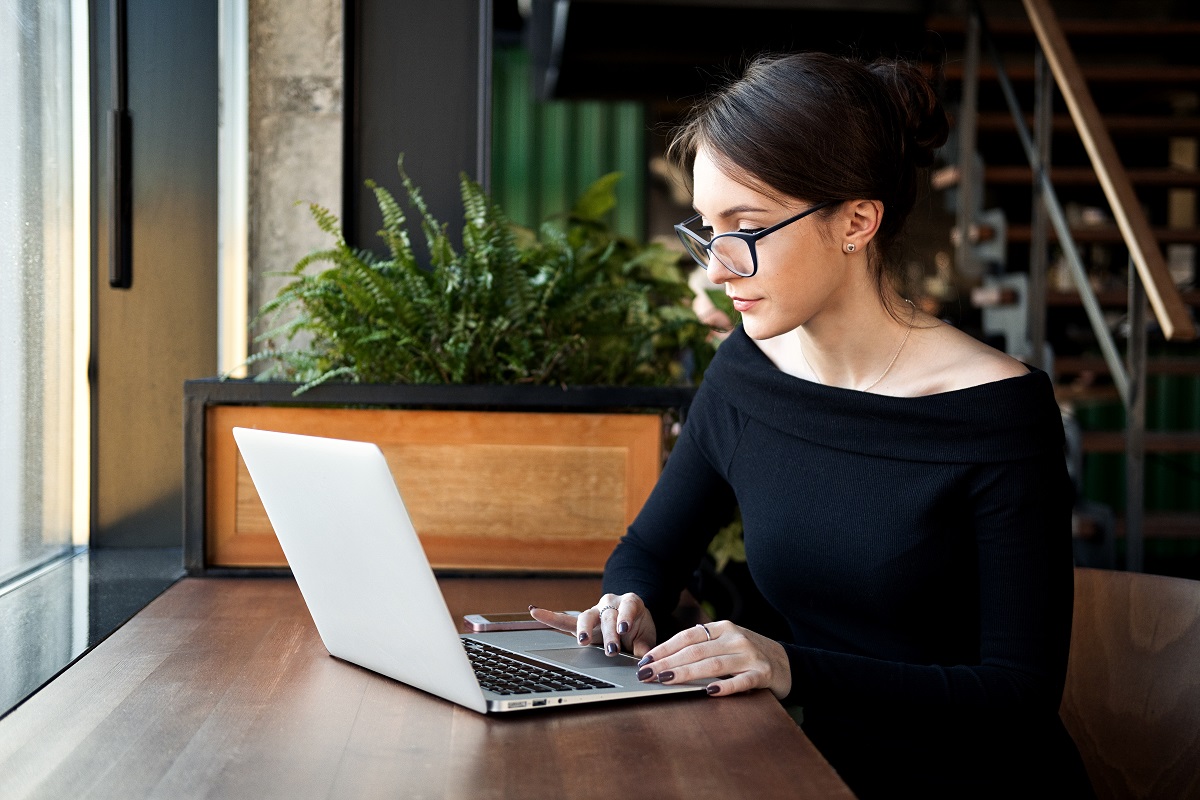 woman using her laptop